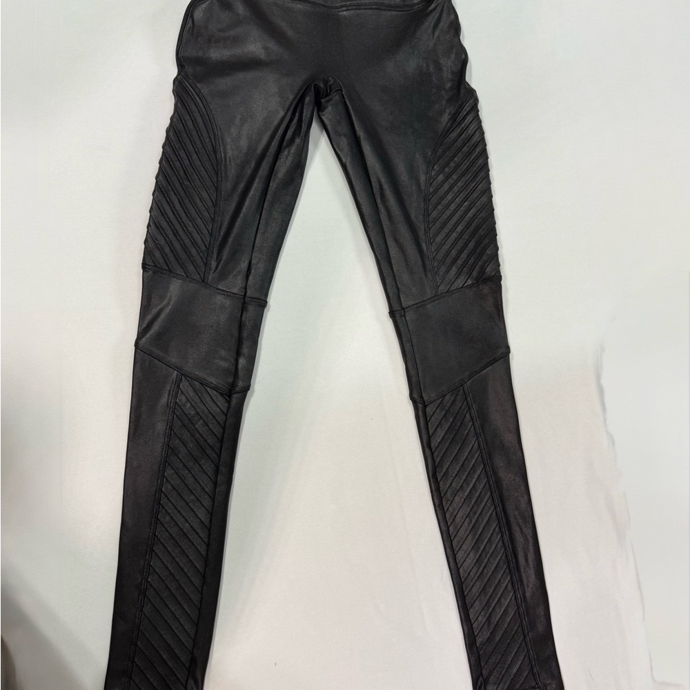SPANX Jet Black Textured Leggings